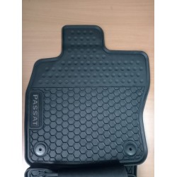 Gumene-patosnice-PASSAT-B8-2014-2023-Gumene-patosnice-VW-PASSAT-B8-gumene-patosnice-Schweizer-PASSAT-B8-gumene-patosnice